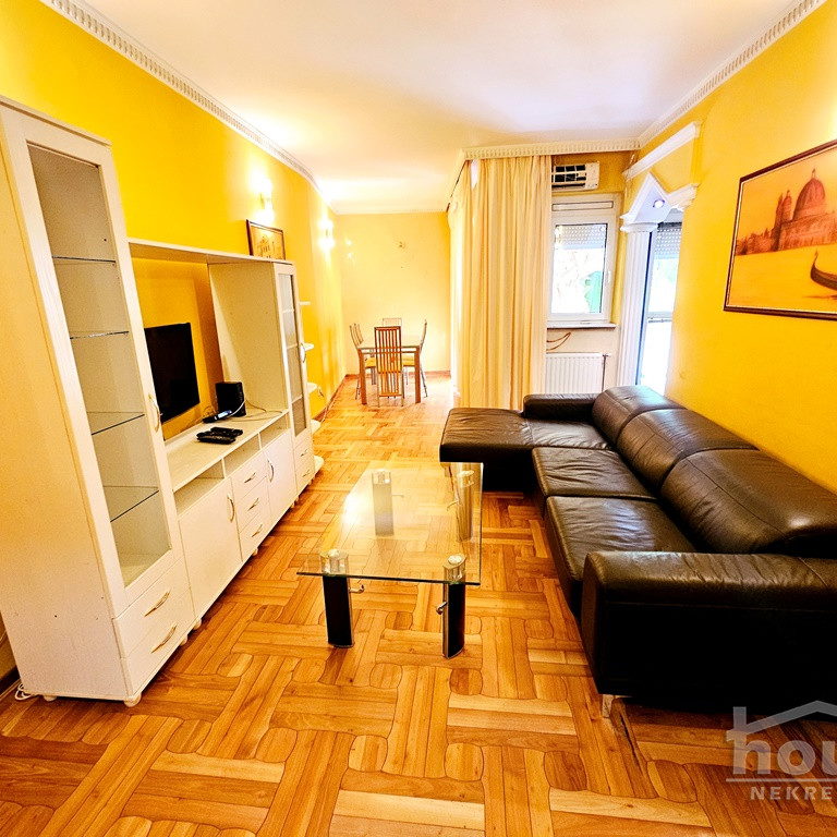Stan Prodaja Novi Sad  64 m2