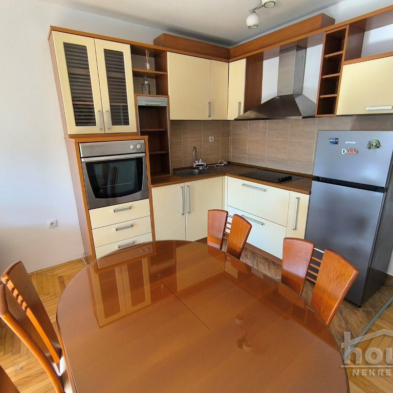 Stan Prodaja Novi Sad  50 m2