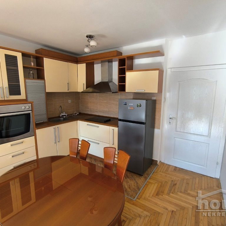Stan Prodaja Novi Sad  50 m2