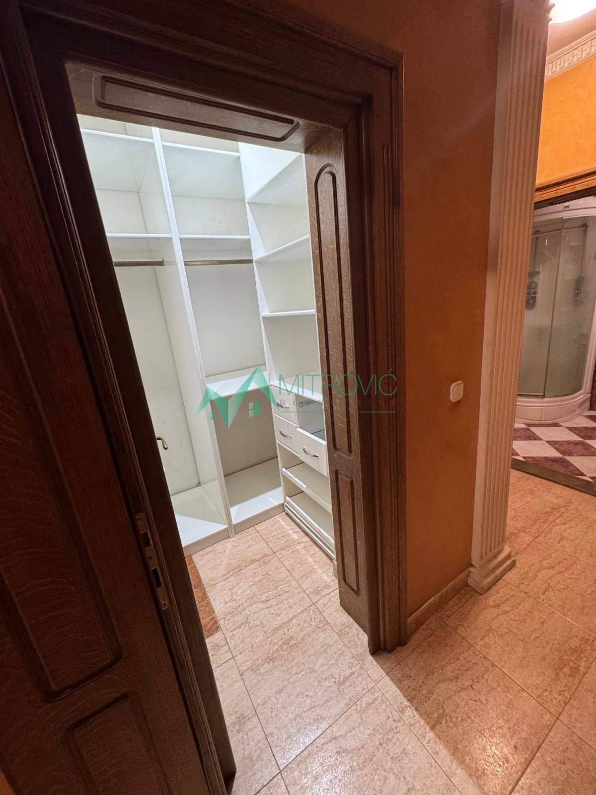 stanovi-2-re-centar-ns-1004064-l4gsi Dvosoban stan na prodaju, Centar, Novi Sad, 64m², 197.700 €