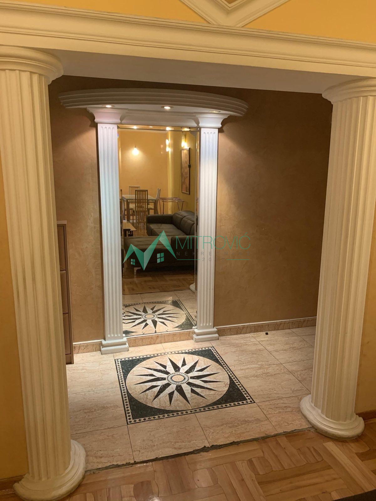 stanovi-2-re-centar-ns-1004064-wtktn Dvosoban stan na prodaju, Centar, Novi Sad, 64m², 197.700 €