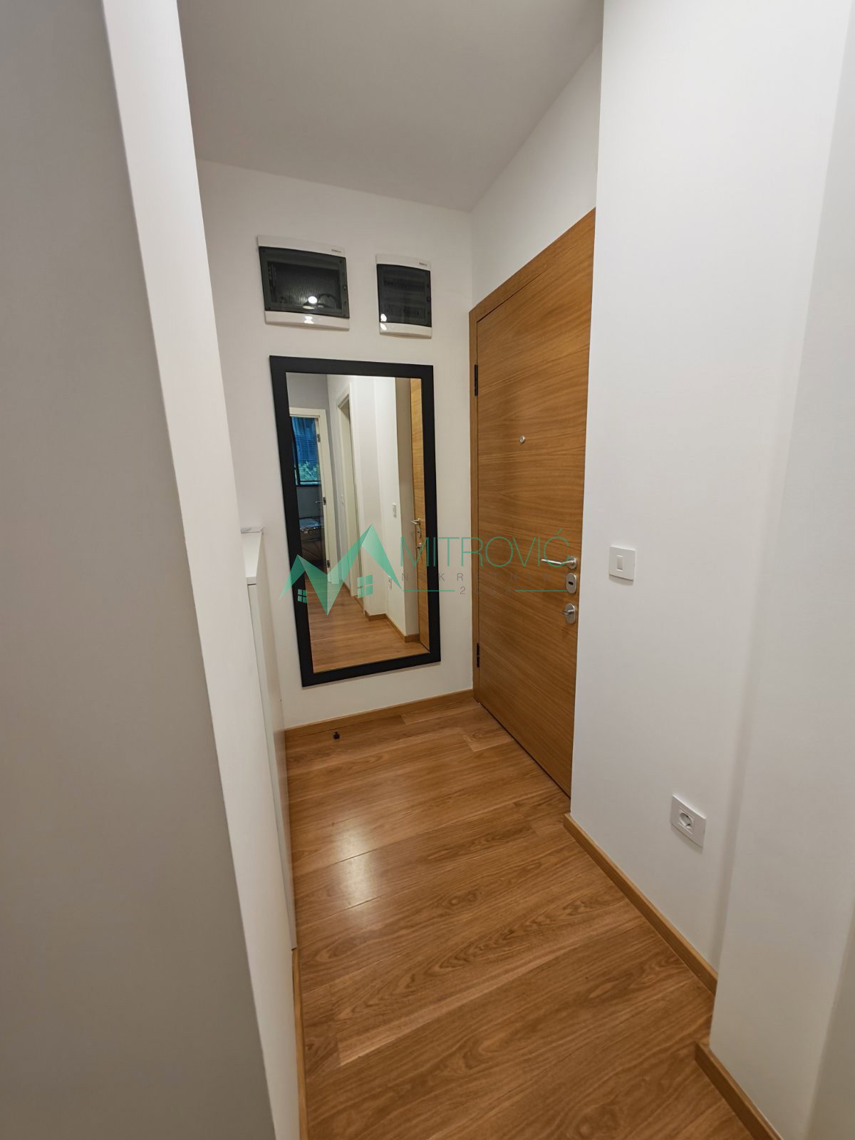 stanovi-2-re-centar-ns-1004333-8wxj6-1 Dvosoban stan na prodaju, Centar, Novi Sad, 49m², 191.780 €