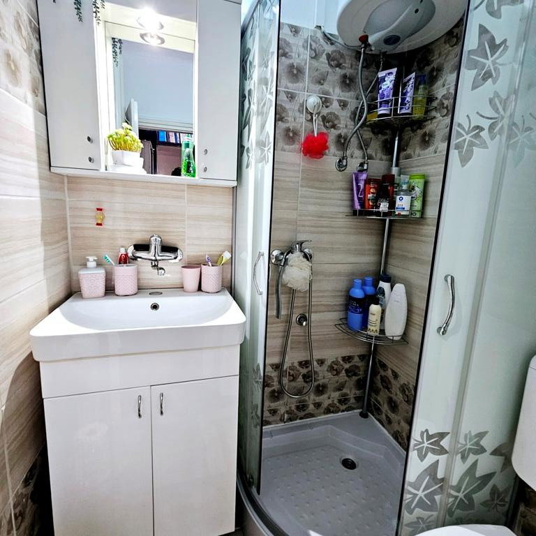 Dvosoban stan na prodaju, Detelinara, Novi Sad, 43m², 4. sprat, 115.000 €