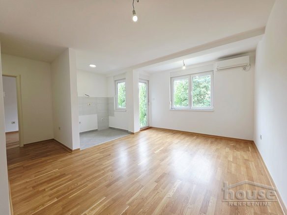 Stan Prodaja Novi Sad  40 m2
