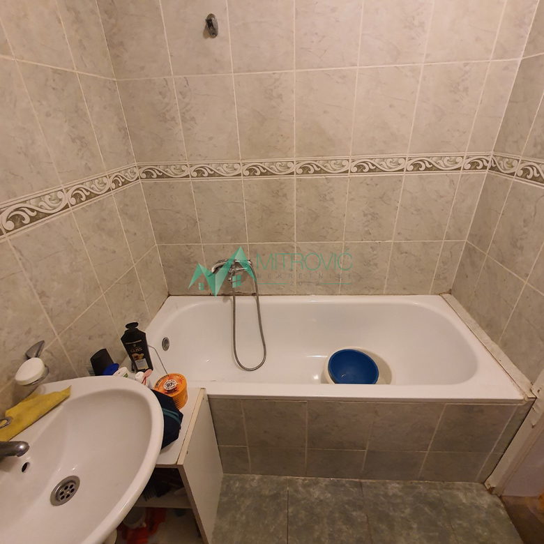 Stan Prodaja Novi Sad  40 m2