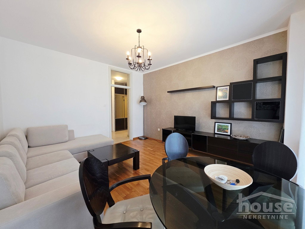 Stan Prodaja Novi Sad  56 m2