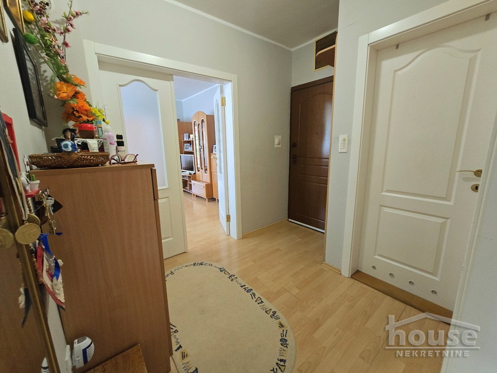 Dvosoban stan na prodaju, Lipov Gaj, Novi Sad, 69m², 150.000 €