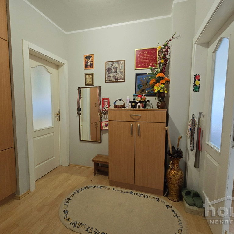 Dvosoban stan na prodaju, Lipov Gaj, Novi Sad, 69m², 150.000 €