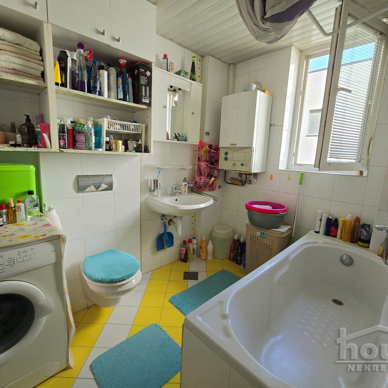 Dvosoban stan na prodaju, Lipov Gaj, Novi Sad, 69m², 150.000 €