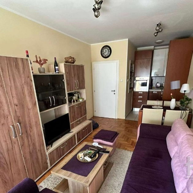 Stan Prodaja Novi Sad  41 m2