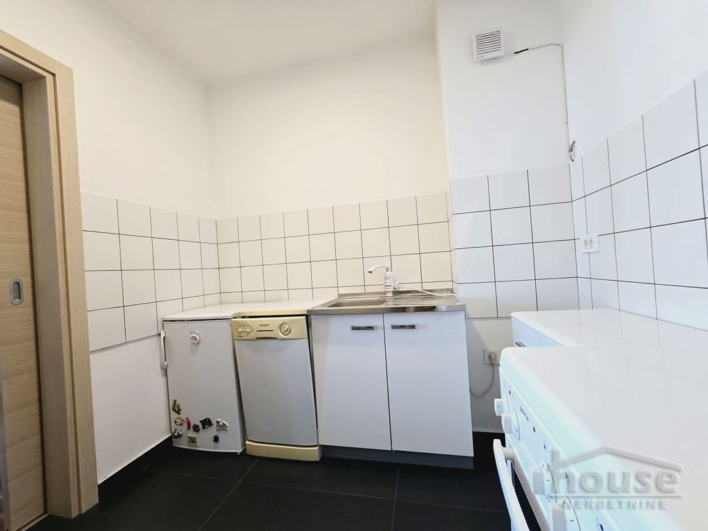 Stan Prodaja Novi Sad  66 m2