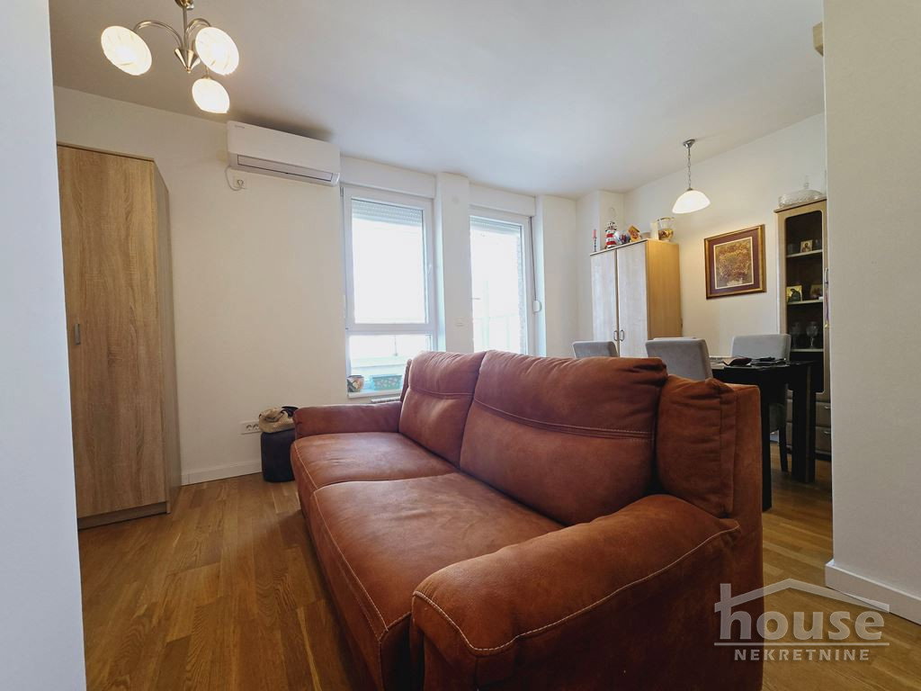 Stan Prodaja Novi Sad  66 m2