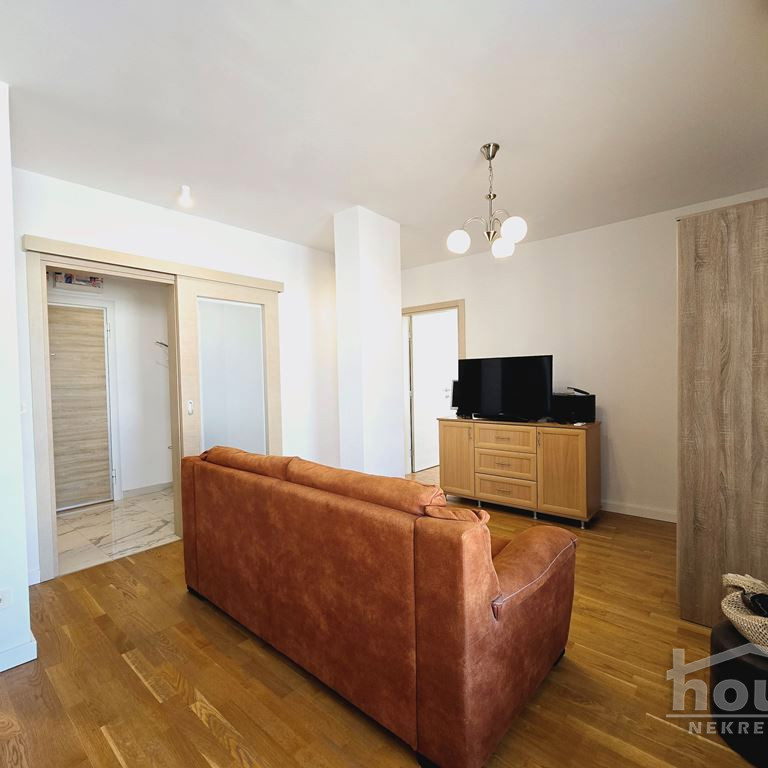 Stan Prodaja Novi Sad  66 m2
