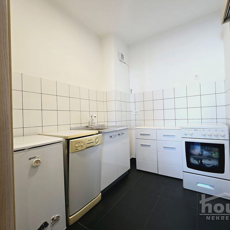Stan Prodaja Novi Sad  66 m2