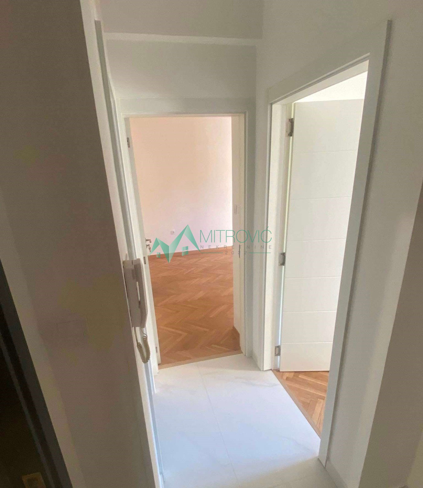 Stan Prodaja Novi Sad  40 m2