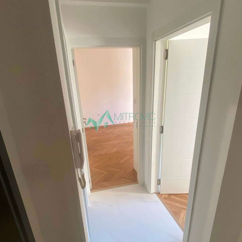 Stan Prodaja Novi Sad  40 m2