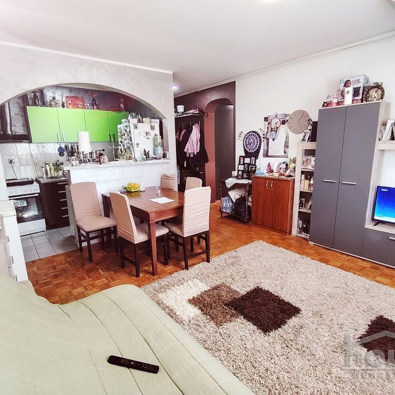 Stan Prodaja Novi Sad  49 m2