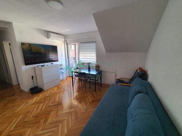 Stan Prodaja Novi Sad  44 m2