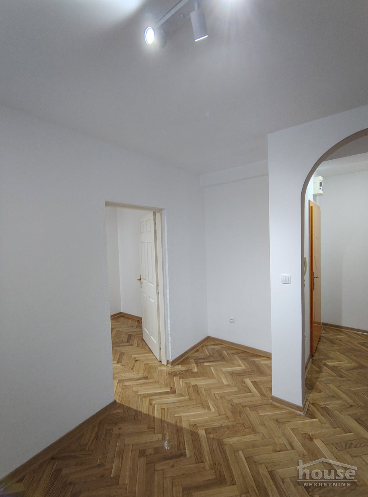 Stan Prodaja Novi Sad  40 m2