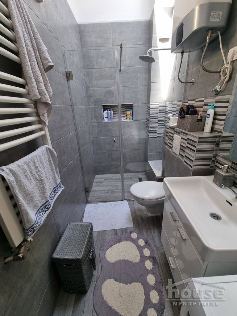 Troiposoban stan na prodaju, Centar, Novi Sad, 77m², 198.800 €
