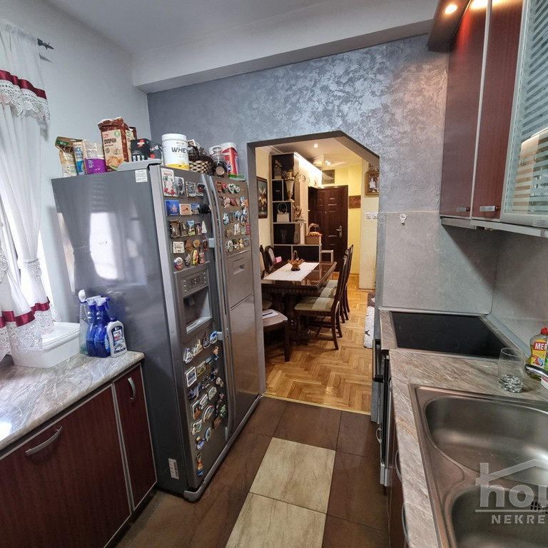 Troiposoban stan na prodaju, Centar, Novi Sad, 77m², 198.800 €