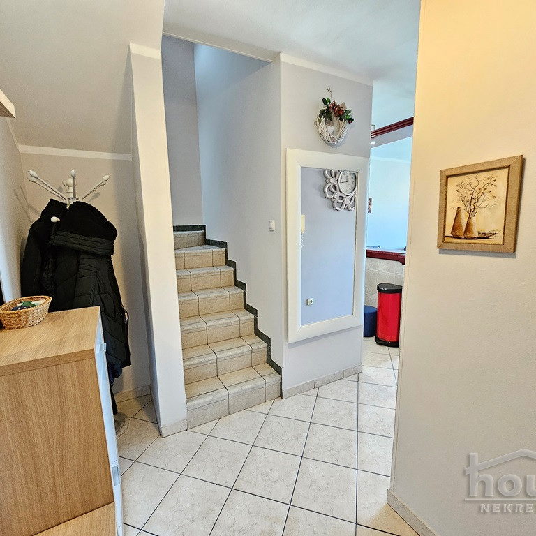 Stan Prodaja Novi Sad  80 m2