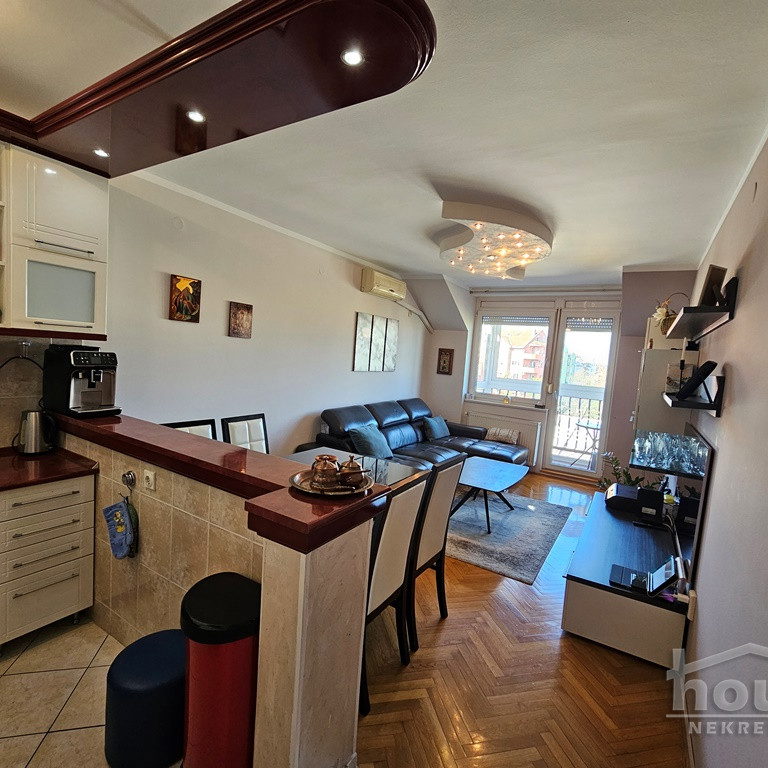 Troiposoban stan na prodaju, Grbavica, Novi Sad, 80m², 4. sprat, 200.000 €