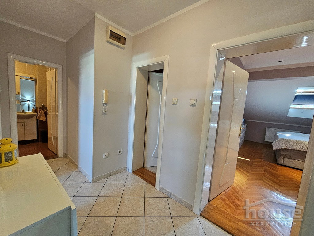 stanovi-3-5-dx-grbavica-1063173-rty9e Troiposoban stan na prodaju, Grbavica, Novi Sad, 80m², 4. sprat, 200.000 €