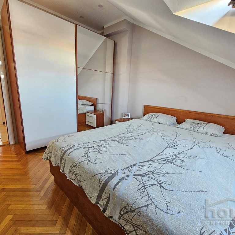 Troiposoban stan na prodaju, Grbavica, Novi Sad, 80m², 4. sprat, 200.000 €