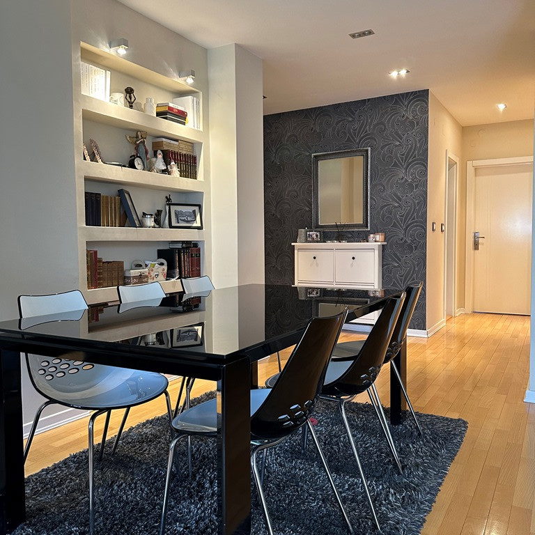 Troiposoban stan na prodaju, Grbavica, Novi Sad, 134m², 5. sprat, 385.000 €