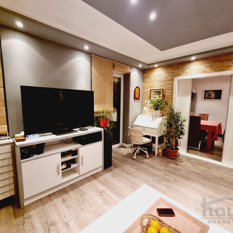 Stan Prodaja Novi Sad  81 m2
