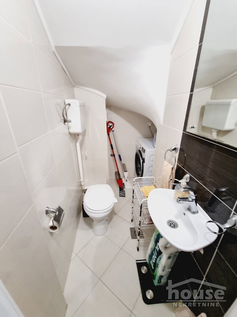Troiposoban stan na prodaju, Socijalno, Novi Sad, 80m², 3. sprat, 236.900 €