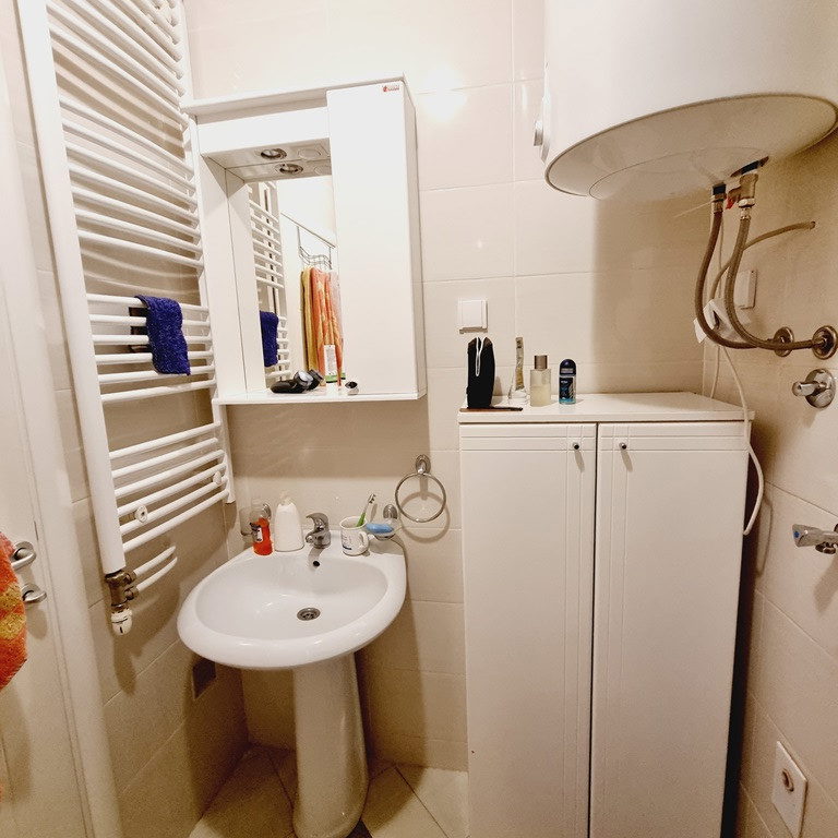 Troiposoban stan na prodaju, Socijalno, Novi Sad, 80m², 3. sprat, 236.900 €