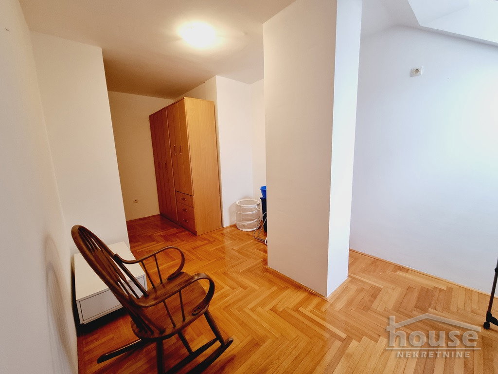 Troiposoban stan na prodaju, Socijalno, Novi Sad, 80m², 3. sprat, 236.900 €