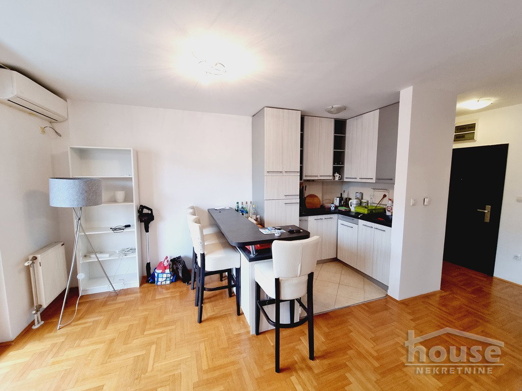 Stan Prodaja Novi Sad  80 m2