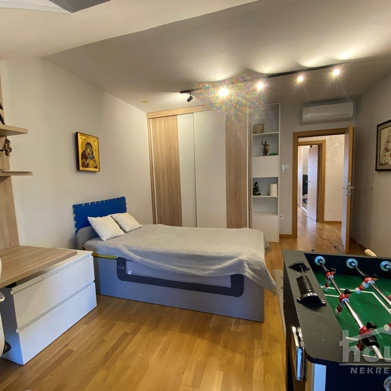 Troiposoban stan na prodaju, Nova Detelinara, Novi Sad, 111m², 4. sprat, 277.500 €
