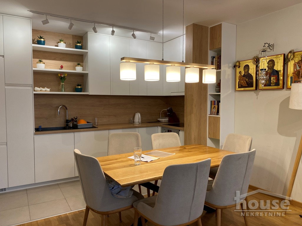 Stan Prodaja Novi Sad  111 m2