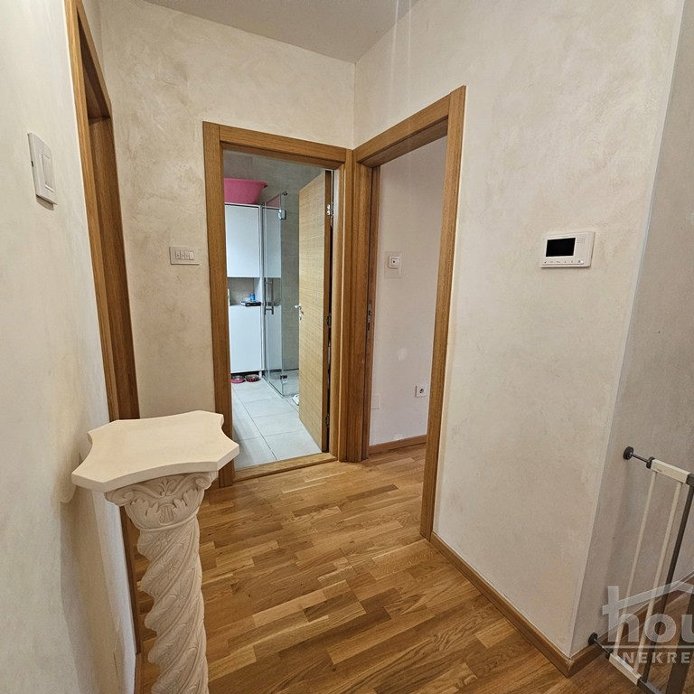 Troiposoban stan na prodaju, Nova Detelinara, Novi Sad, 111m², 4. sprat, 277.500 €