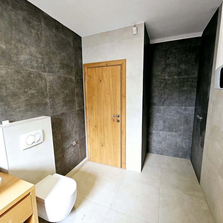 Troiposoban stan na prodaju, Sremska Kamenica, Novi Sad, 124m², 1. sprat, 272.800 €