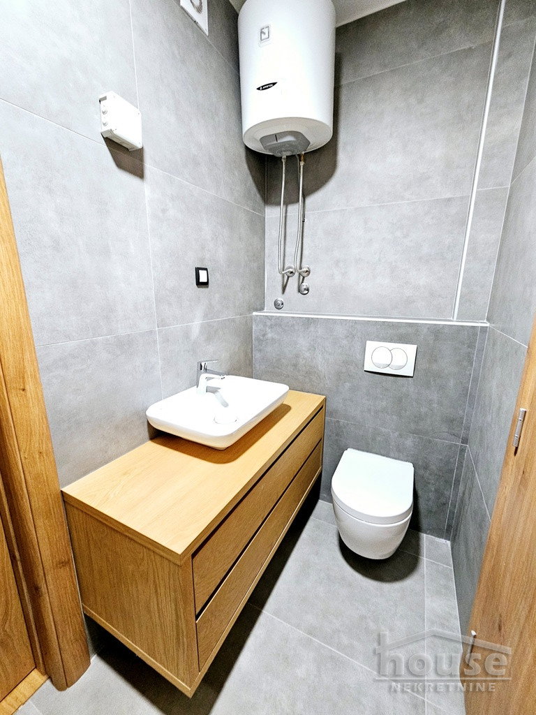 Troiposoban stan na prodaju, Sremska Kamenica, Novi Sad, 124m², 1. sprat, 272.800 €