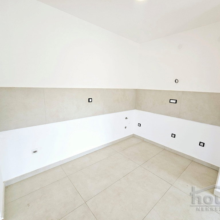 Stan Prodaja Novi Sad  124 m2