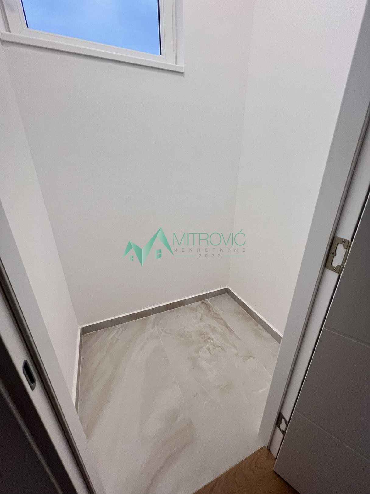 stanovi-3-5-po-salajka-1002107-aednd Troiposoban stan na prodaju, Salajka, Novi Sad, 123m², 304.060 €