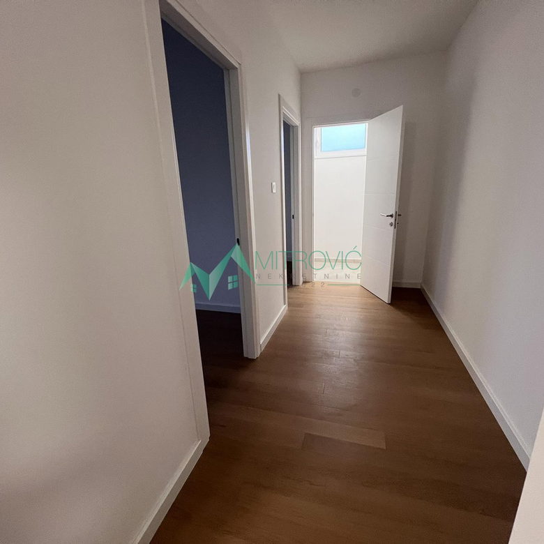 Troiposoban stan na prodaju, Salajka, Novi Sad, 123m², 304.060 €