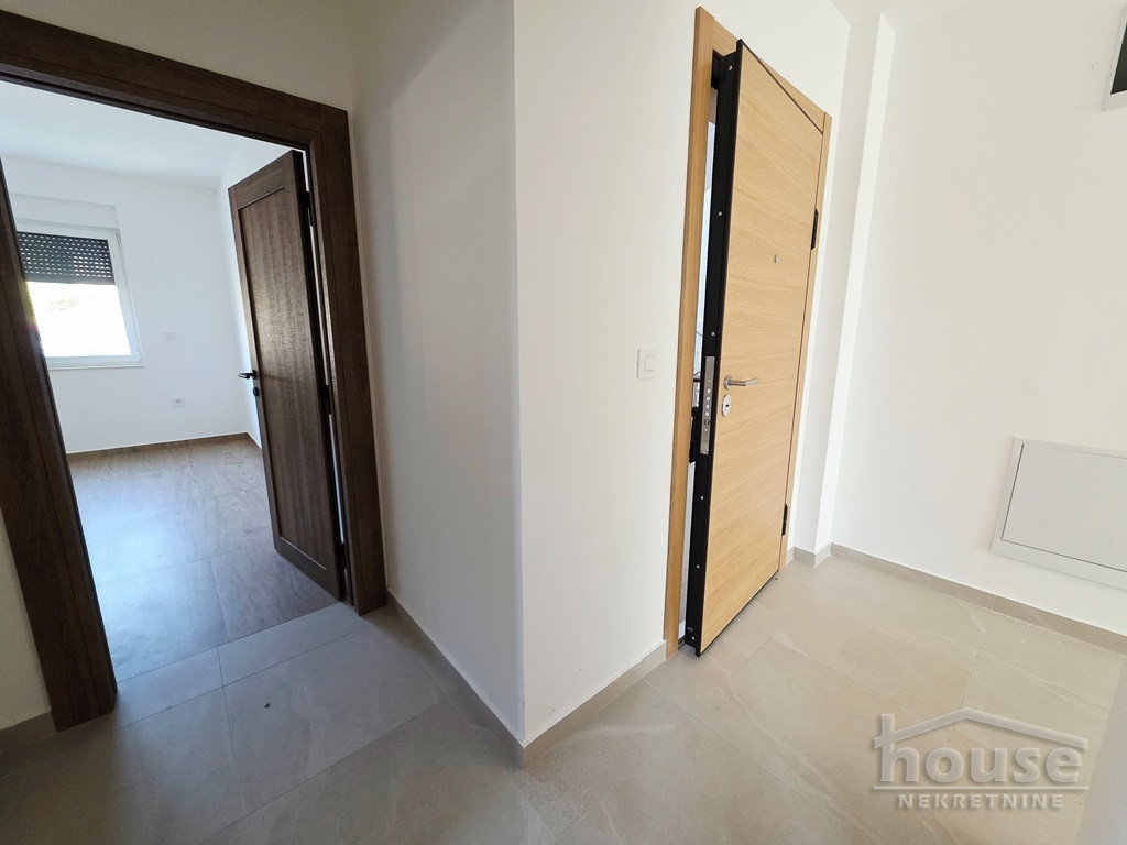 Trosoban stan na prodaju, Tatarsko Brdo, Novi Sad, 93m², 186.000 €