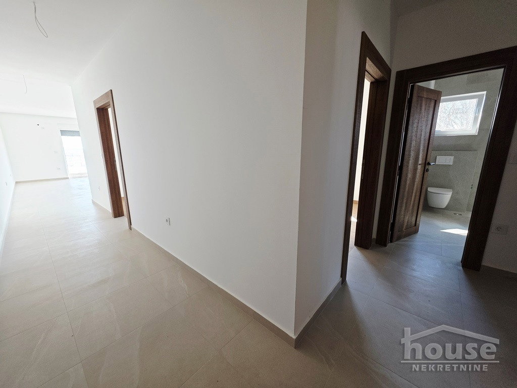 Trosoban stan na prodaju, Tatarsko Brdo, Novi Sad, 93m², 186.000 €