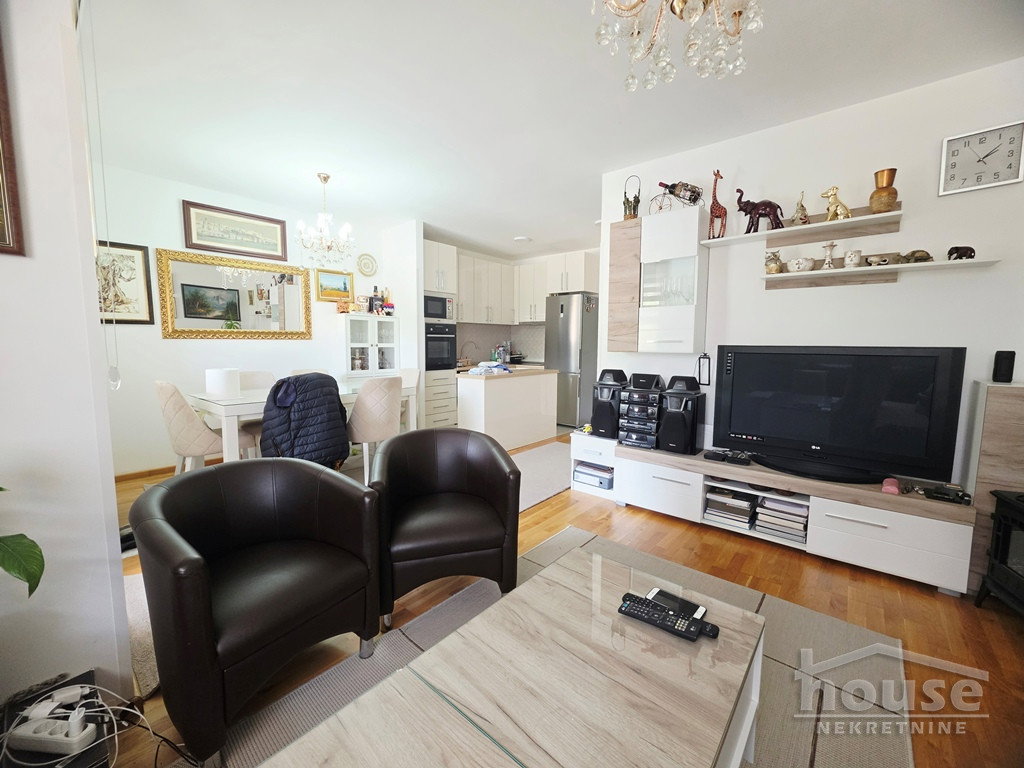 Stan Prodaja Novi Sad  80 m2