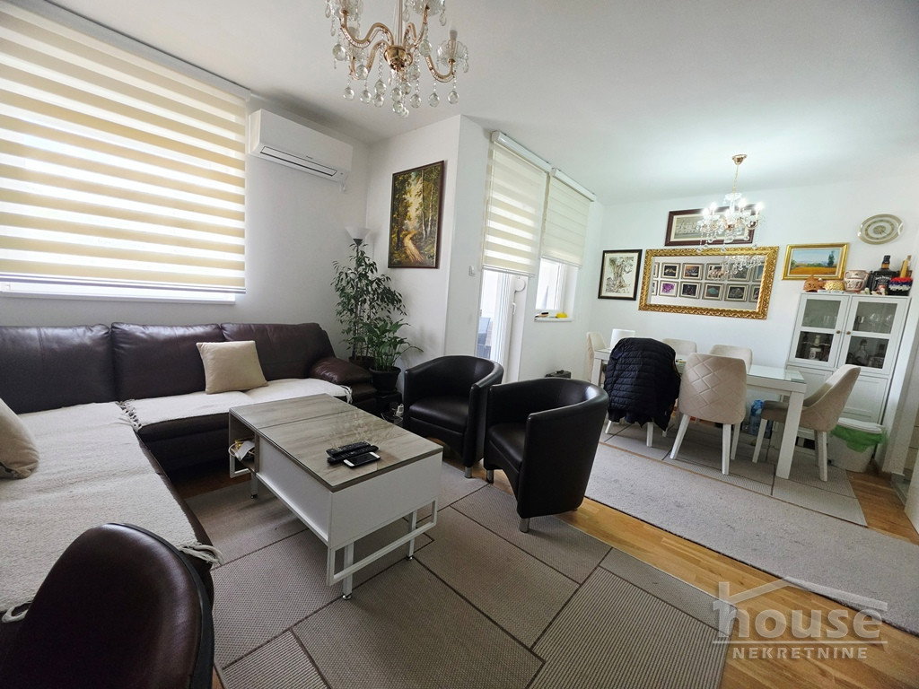 Stan Prodaja Novi Sad  80 m2