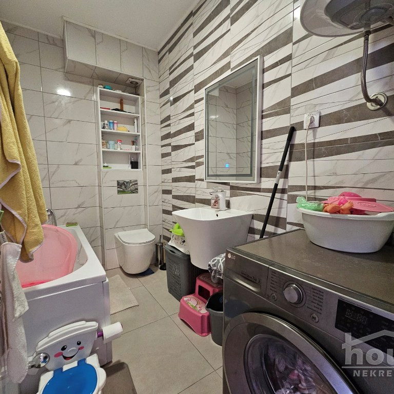Troiposoban stan na prodaju, Adice, Novi Sad, 75m², 1. sprat, 170.000 €