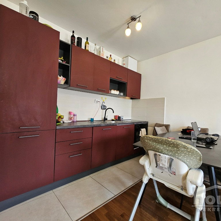 Stan Prodaja Novi Sad  75 m2