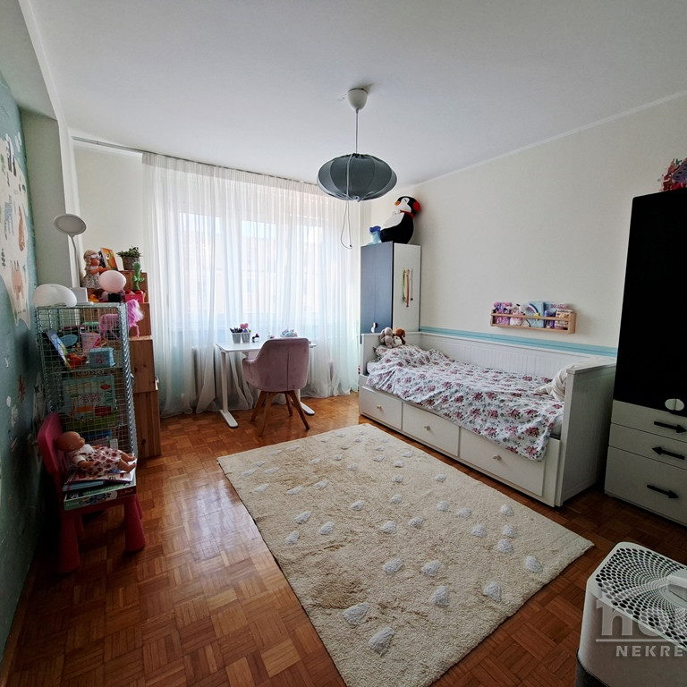 Četvorosoban stan na prodaju, Centar, Novi Sad, 116m², 3. sprat, 370.000 €